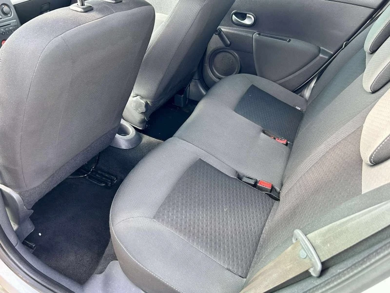 Renault Clio 1.2i 137000км., снимка 10 - Автомобили и джипове - 52696143