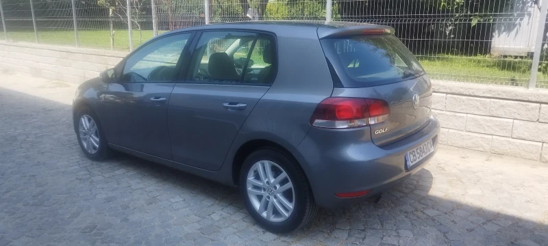 VW Golf 1.6 tdi, снимка 2 - Автомобили и джипове - 47039200