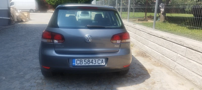 VW Golf 1.6 tdi, снимка 4 - Автомобили и джипове - 47039200