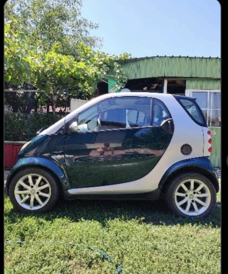 Smart Fortwo, снимка 2 - Автомобили и джипове - 47651911