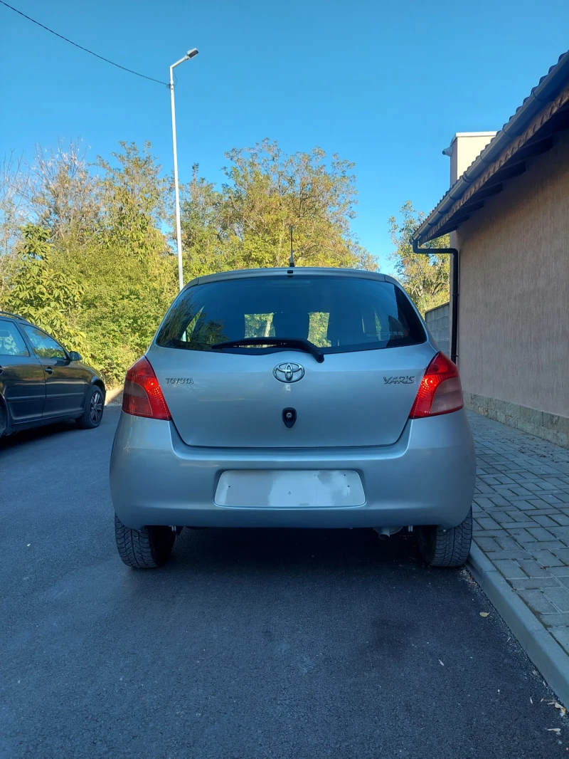 Toyota Yaris 1.3VVT-i, снимка 6 - Автомобили и джипове - 47856167