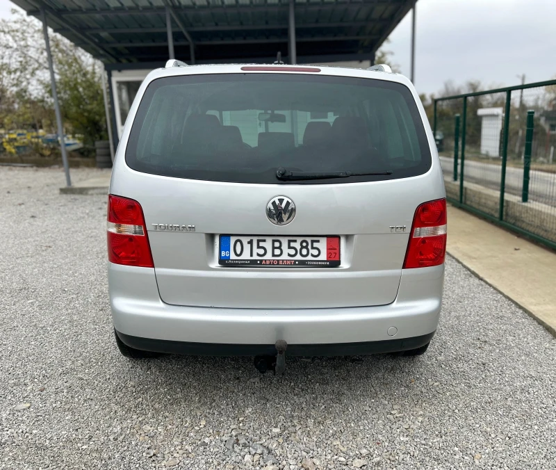 VW Touran 1.9TDI 105кс КЛИМАТРОНИК, снимка 5 - Автомобили и джипове - 47981245