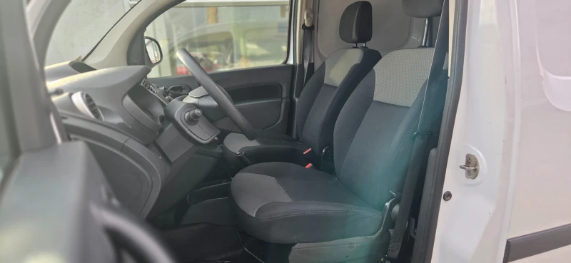 Renault Kangoo ТОВАРЕН N1 ФАКТУРА ЗА ЦЯЛА СТОЙНОСТ, снимка 8 - Автомобили и джипове - 48947937