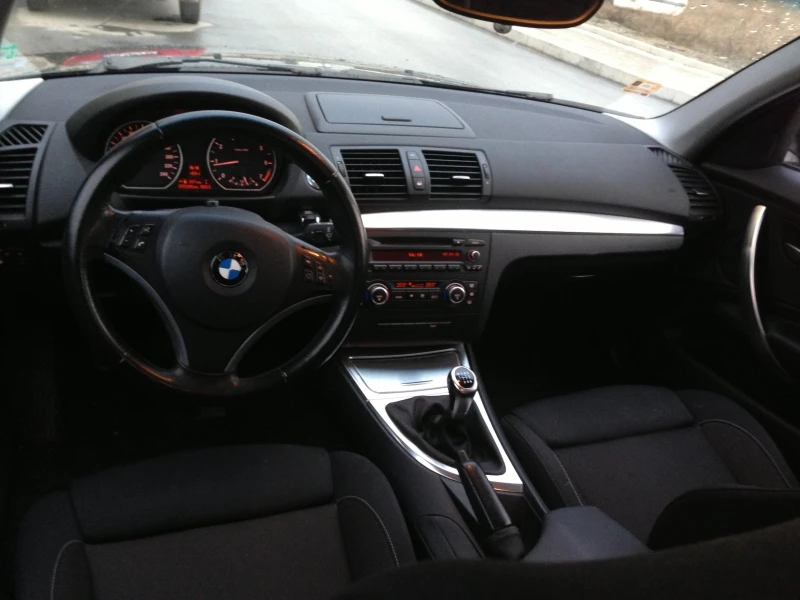 BMW 118 118i, снимка 2 - Автомобили и джипове - 49112006