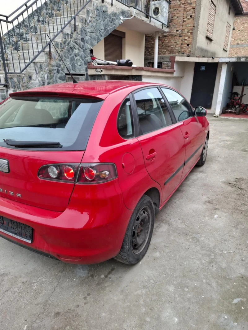 Seat Ibiza 1.9, снимка 2 - Автомобили и джипове - 49262379