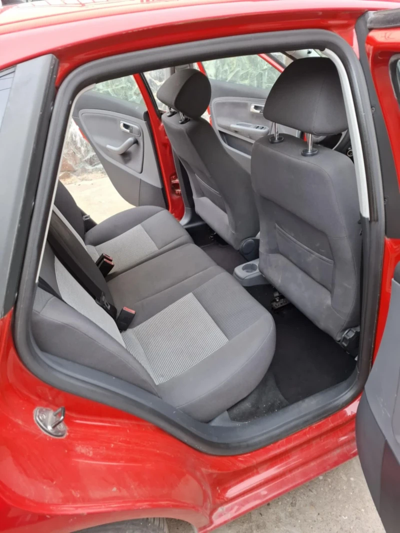 Seat Ibiza 1.9, снимка 4 - Автомобили и джипове - 49262379