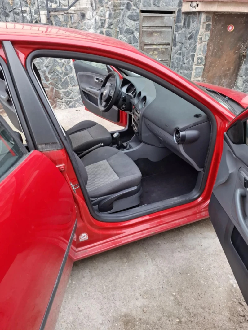 Seat Ibiza 1.9, снимка 3 - Автомобили и джипове - 49262379