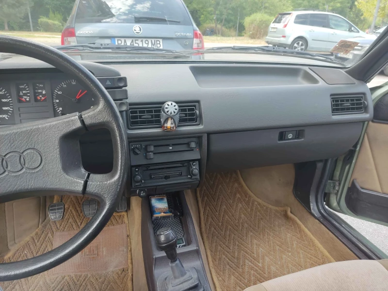 Audi 80 CC Coupe РЕТРО, снимка 11 - Автомобили и джипове - 51454274