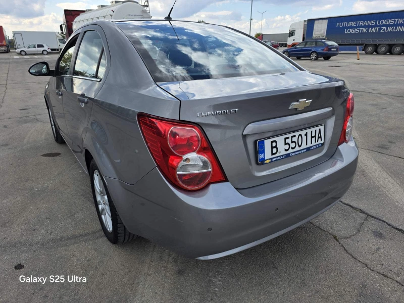 Chevrolet Aveo 1.6, снимка 10 - Автомобили и джипове - 53028870