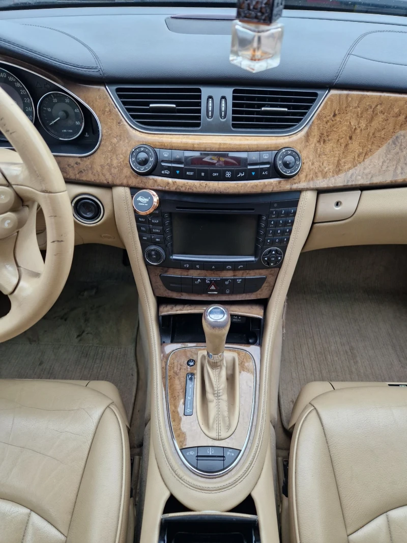 Mercedes-Benz CLS 320 320CDI, снимка 11 - Автомобили и джипове - 52211638