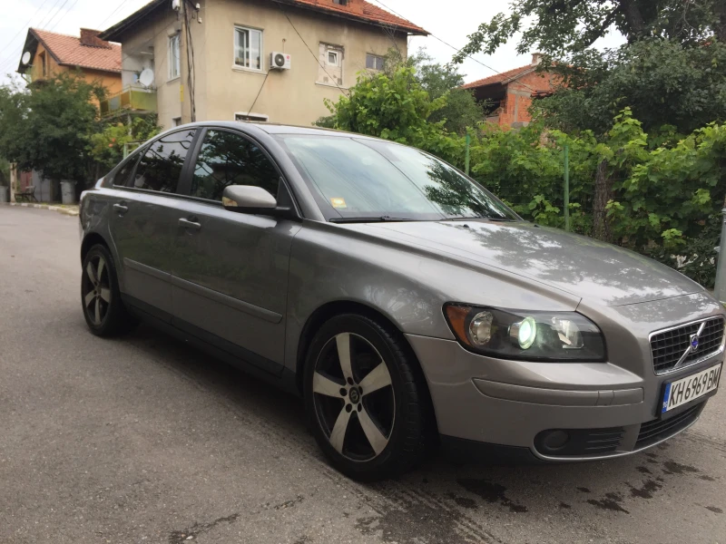 Volvo S40 2.0 diesel, снимка 15 - Автомобили и джипове - 52594589