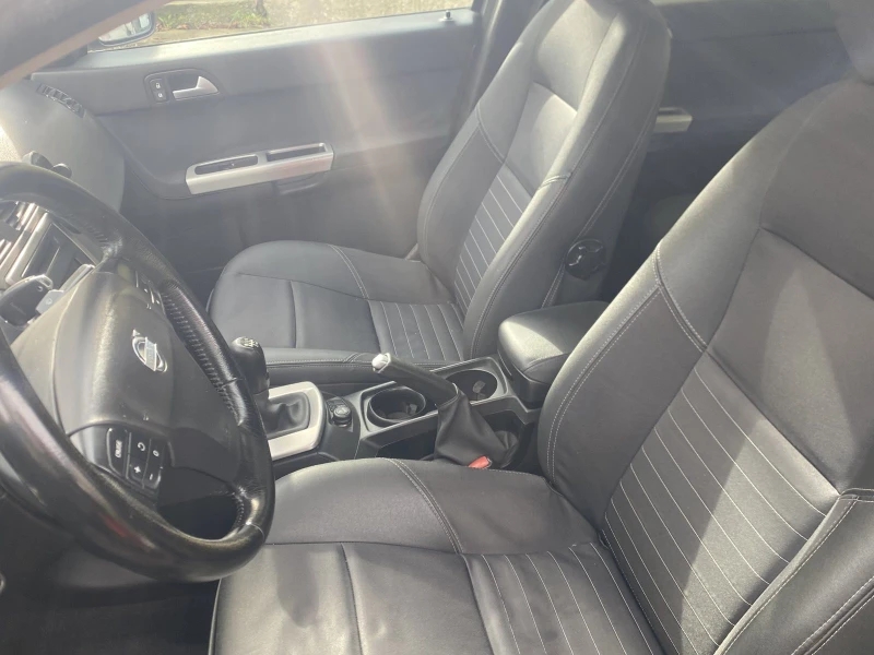 Volvo S40 2.0 diesel, снимка 10 - Автомобили и джипове - 52594589