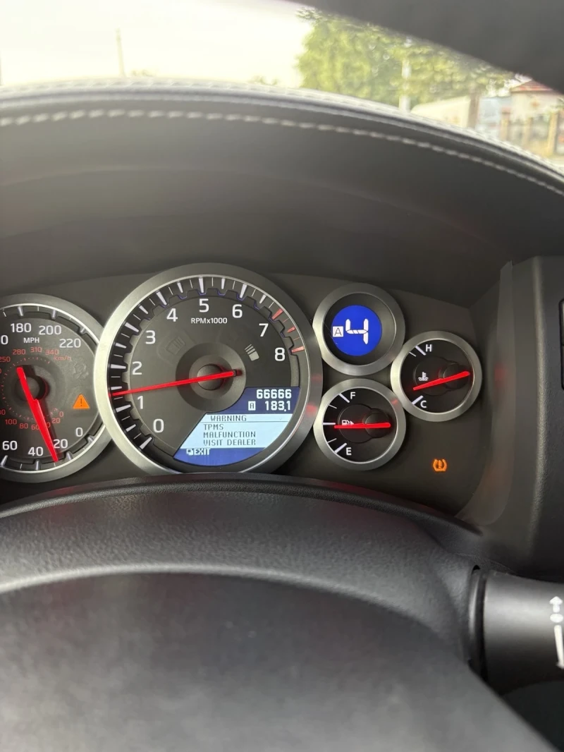 Nissan Gt-r, снимка 8 - Автомобили и джипове - 52711739