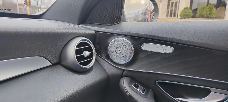 Mercedes-Benz C 400, снимка 9 - Автомобили и джипове - 53224204