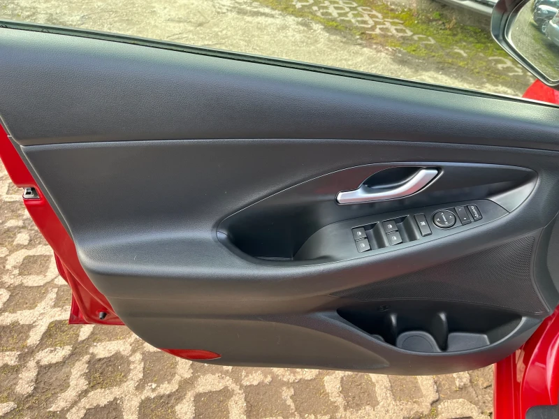 Hyundai I30 1.4 DOHC SPORT , снимка 7 - Автомобили и джипове - 53419439