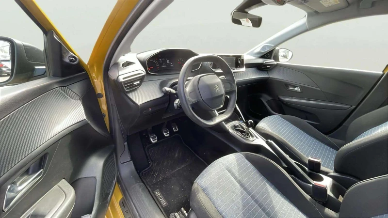 Peugeot 208 1.2i, снимка 10 - Автомобили и джипове - 53429548