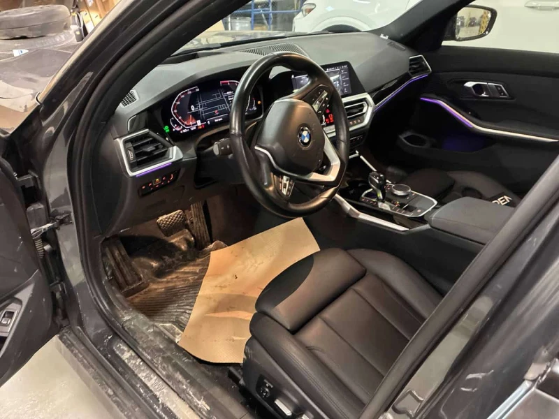 BMW 330 * xDrive * 360КАМЕРИ* ШИБИДАХ* ПОДГРЕВИ* , снимка 5 - Автомобили и джипове - 53567713