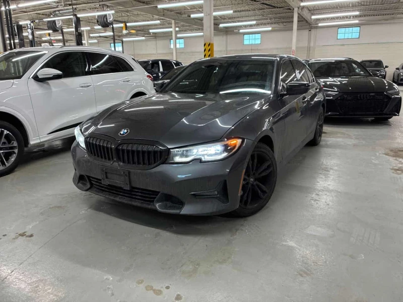 BMW 330 * xDrive * 360КАМЕРИ* ШИБИДАХ* ПОДГРЕВИ* 