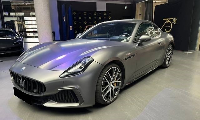 Maserati GranTurismo Trofeo = 3D Carbon= Sport Design Гаранция, снимка 1 - Автомобили и джипове - 45874536