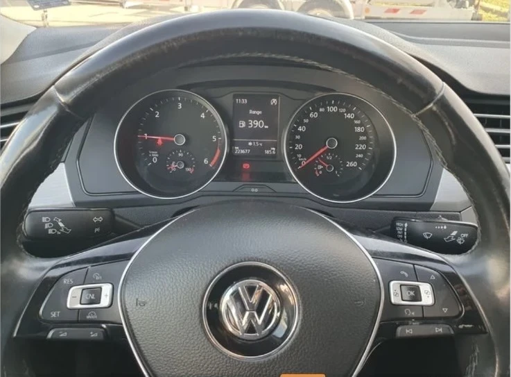 VW Passat Trendline 2.0 TDI, снимка 9 - Автомобили и джипове - 48575243