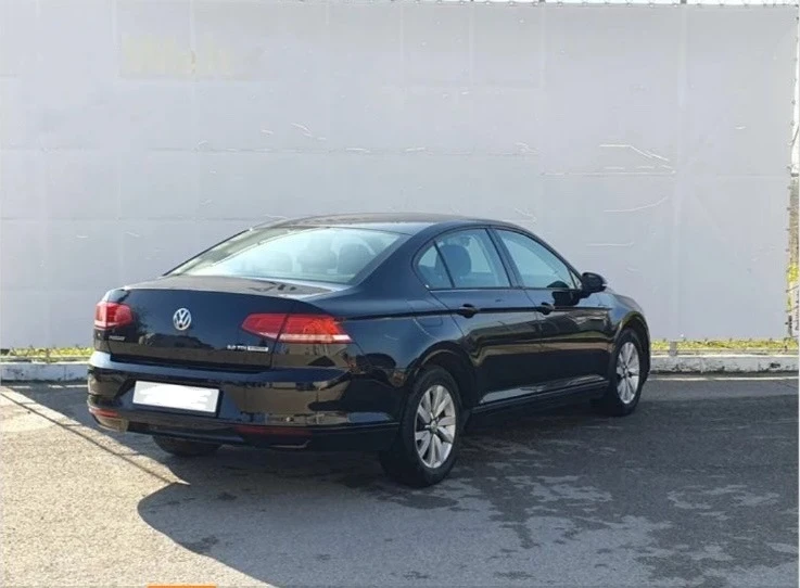 VW Passat Trendline 2.0 TDI, снимка 3 - Автомобили и джипове - 48575243