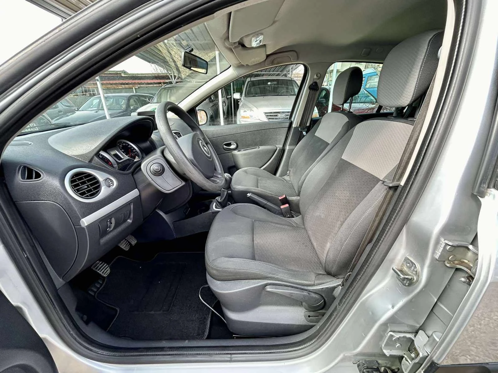 Renault Clio 1.2i 137000. | Mobile.bg   9