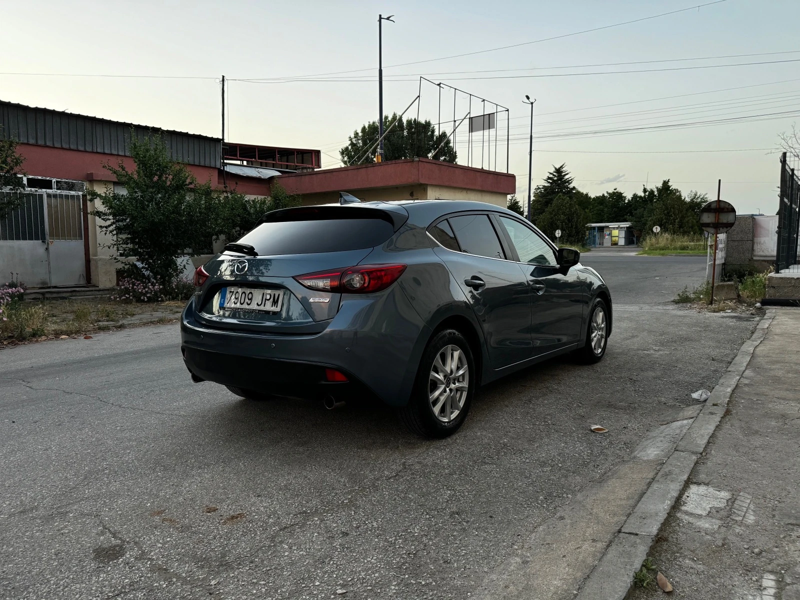 Mazda 3 2.0i Exclusive - изображение 9