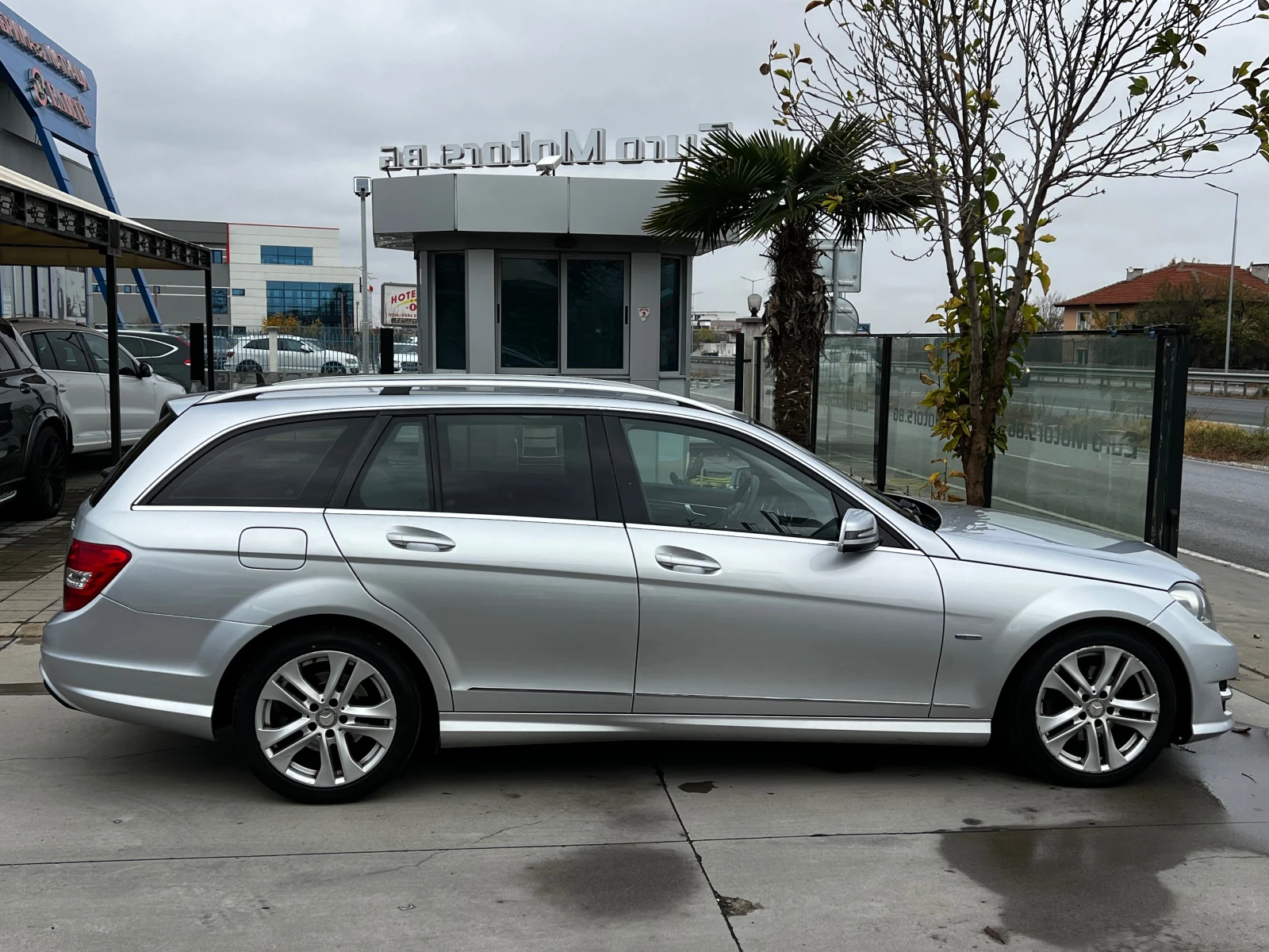 Mercedes-Benz C 250 CDI, 4-MATIC, AMG LINE - изображение 4