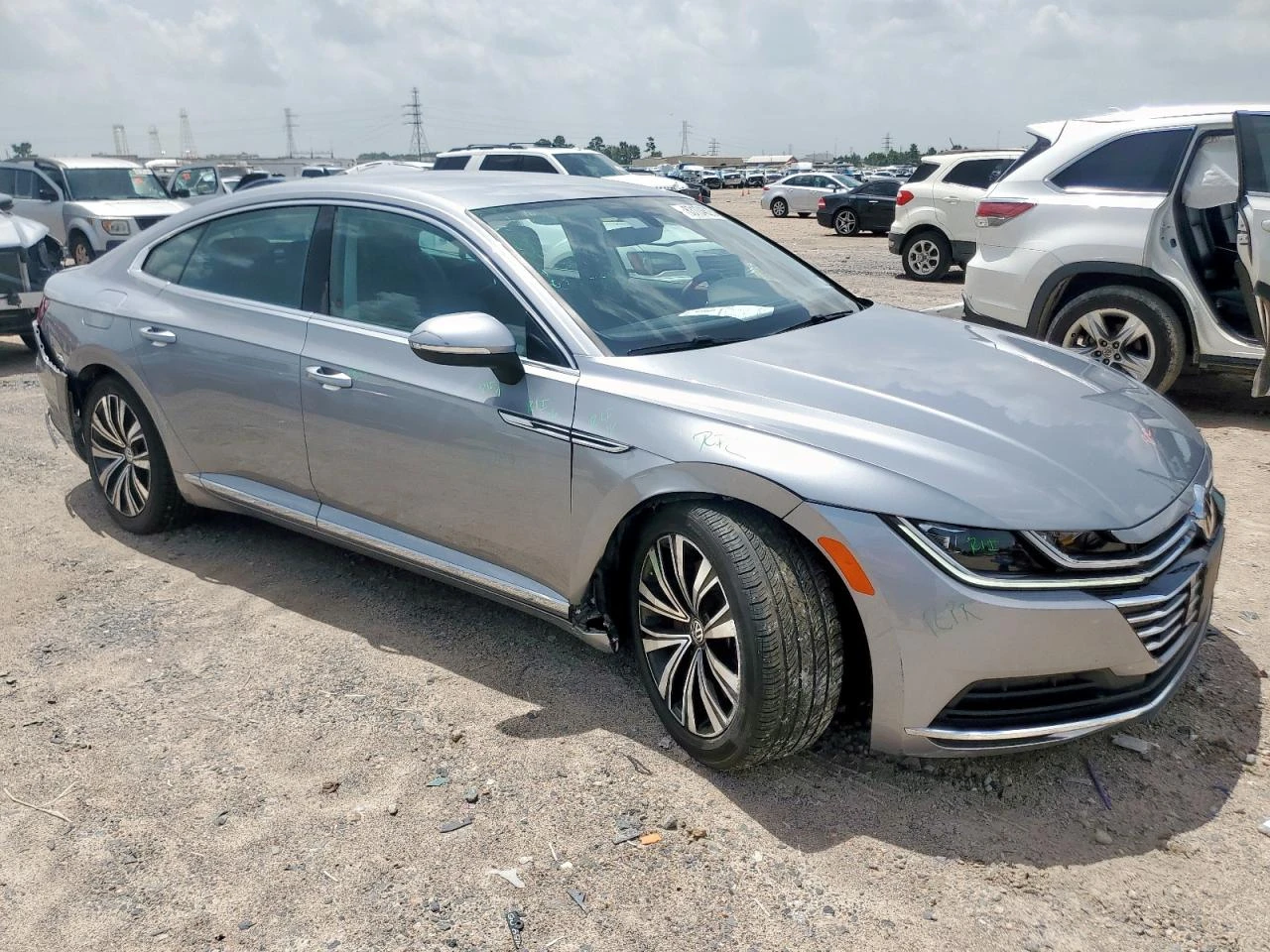 VW Arteon SE 2.0L КОЖА/ПОДГРЕВИ/ЕЛ.СЕДАЛКИ - изображение 6
