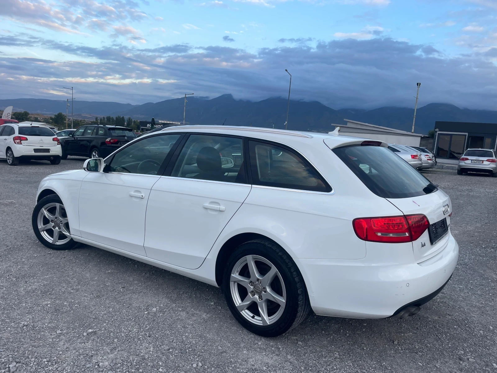 Audi A4 2.0TDI LED BI-XENON 143КС - изображение 5