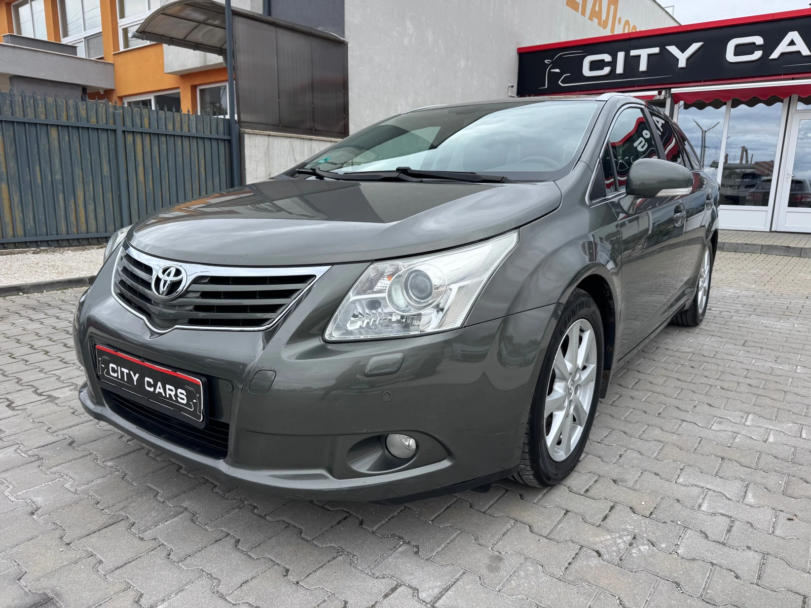Toyota Avensis 1.8i-AVTOMAT-NAVI - изображение 3