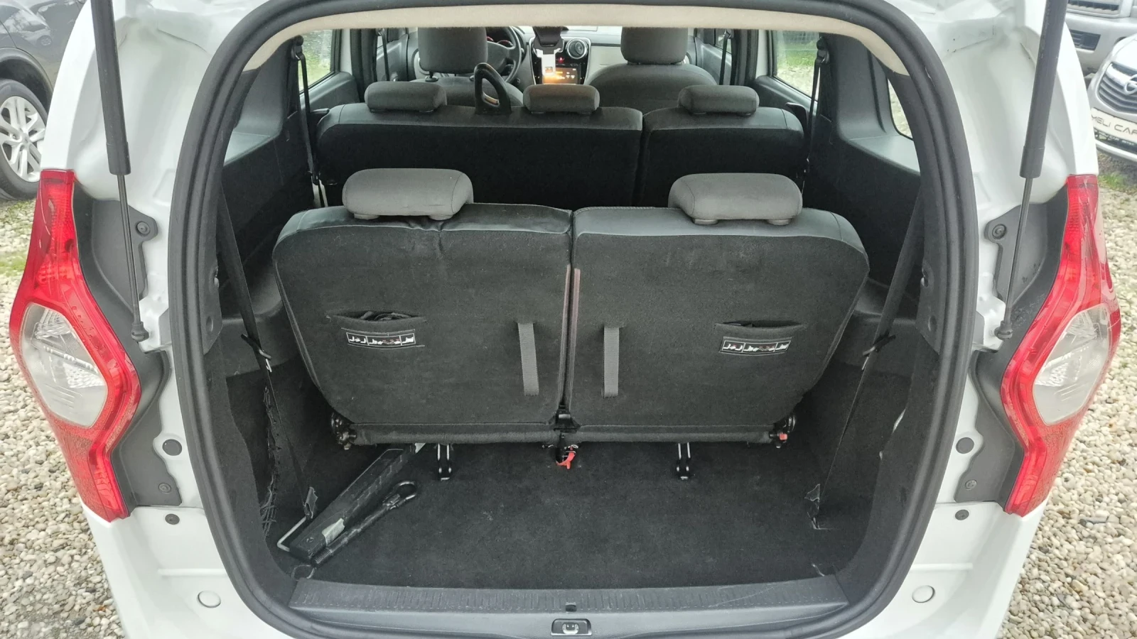 Dacia Lodgy 1.6   7     | Mobile.bg   11