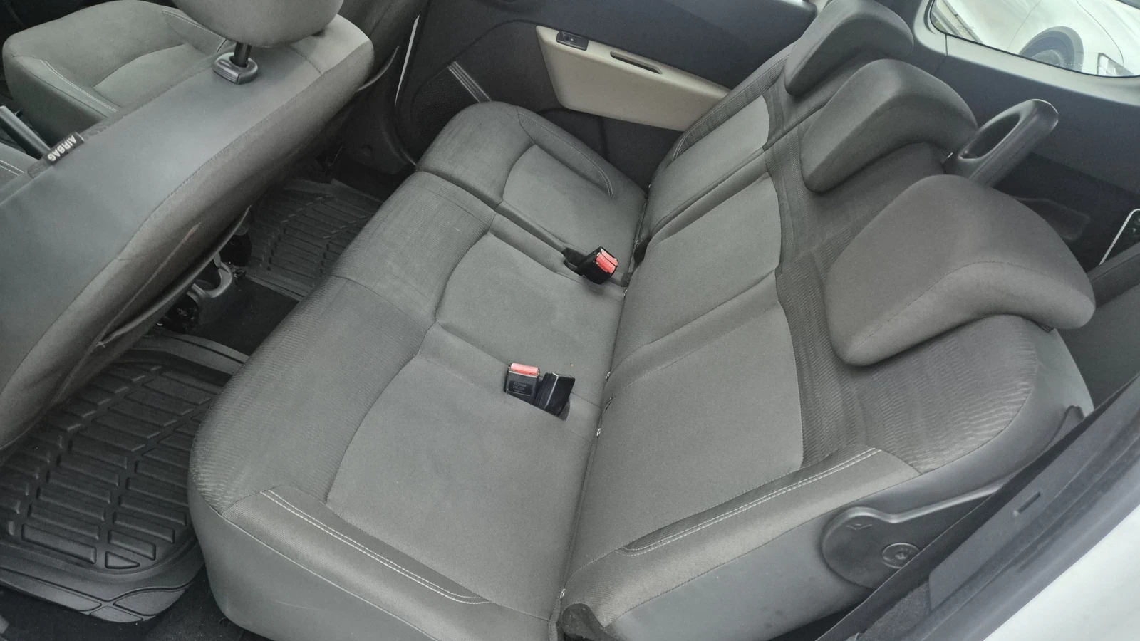 Dacia Lodgy 1.6   7     | Mobile.bg   13