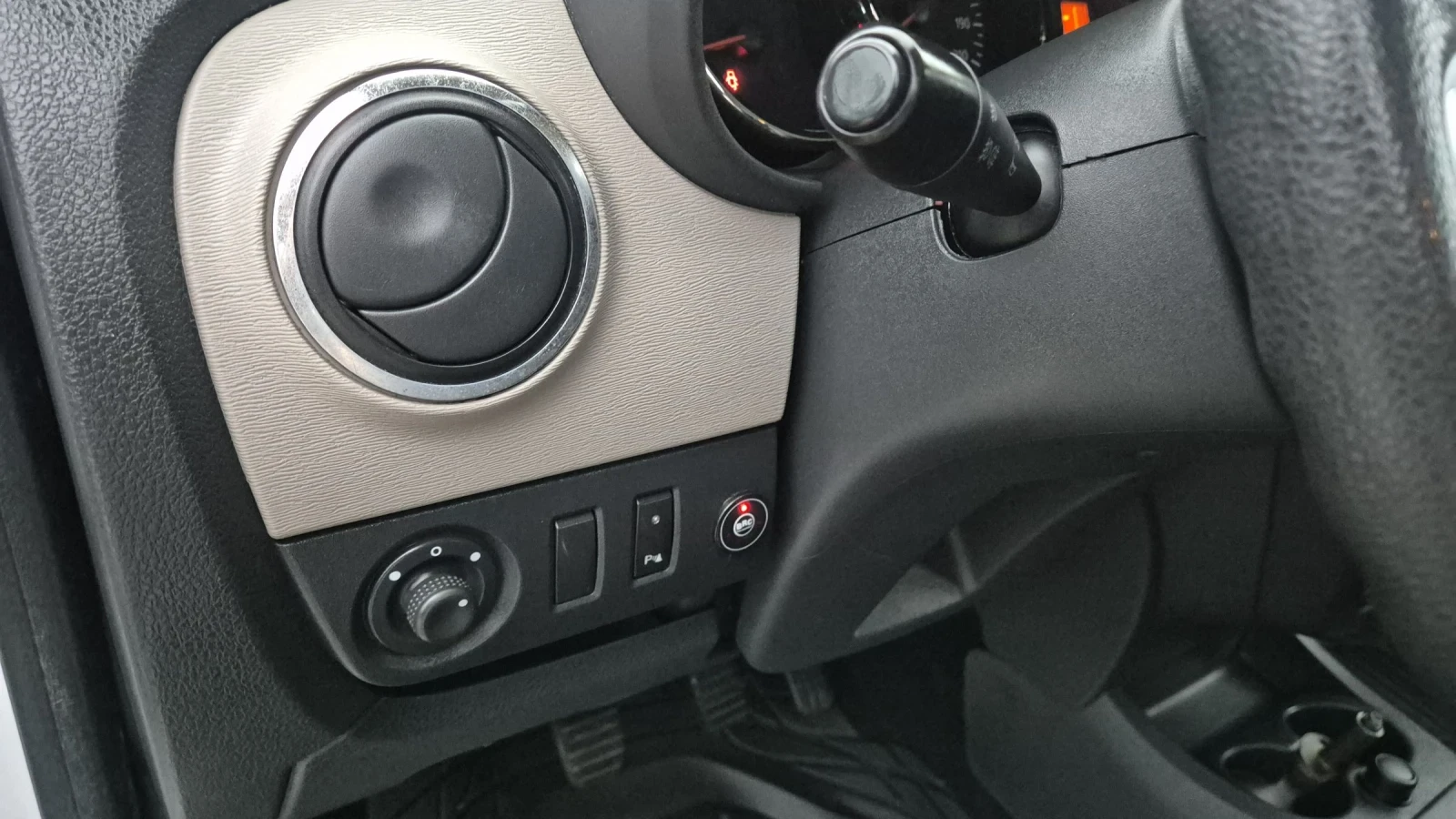 Dacia Lodgy 1.6   7     | Mobile.bg   16