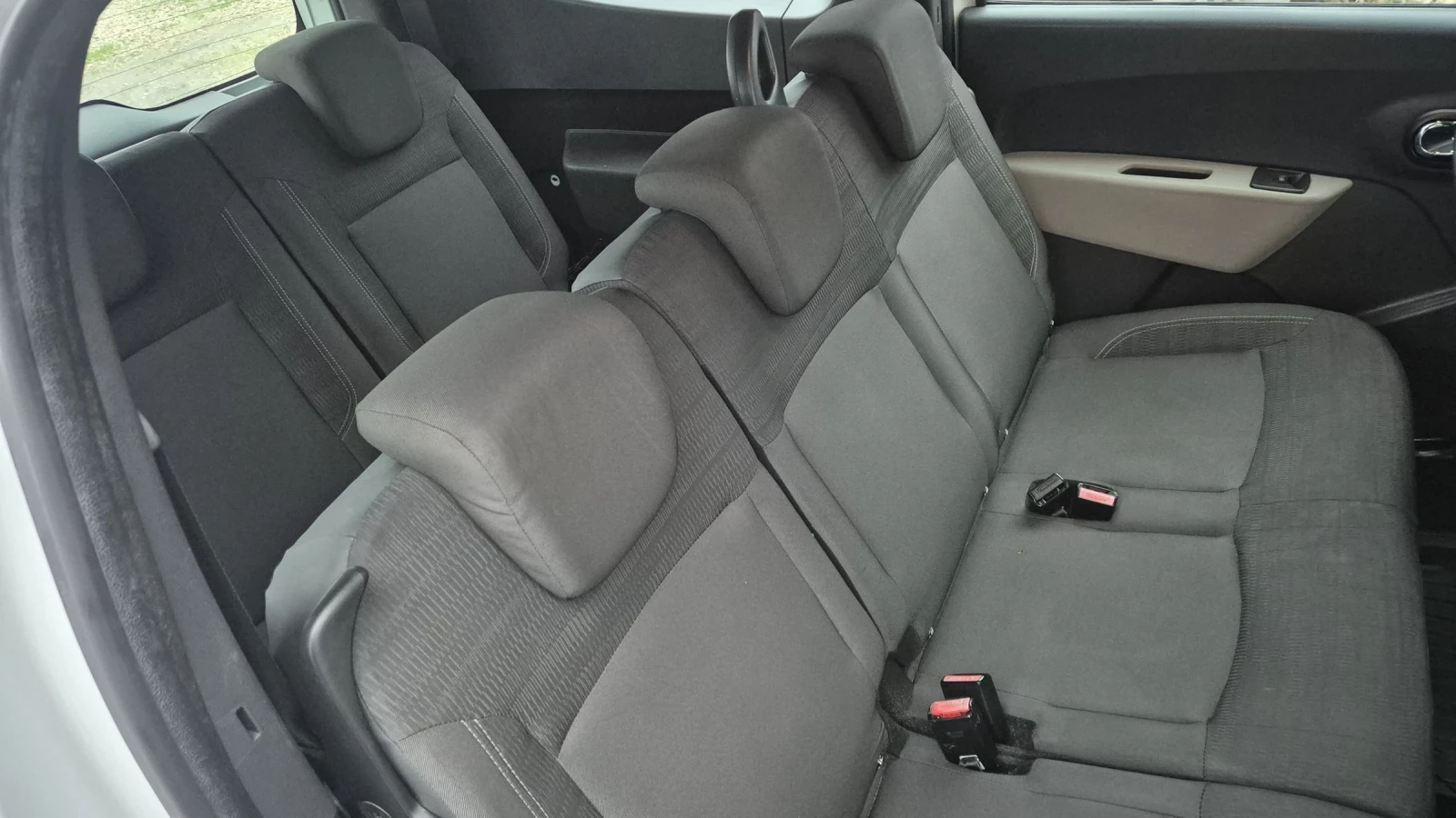 Dacia Lodgy 1.6   7     | Mobile.bg   8