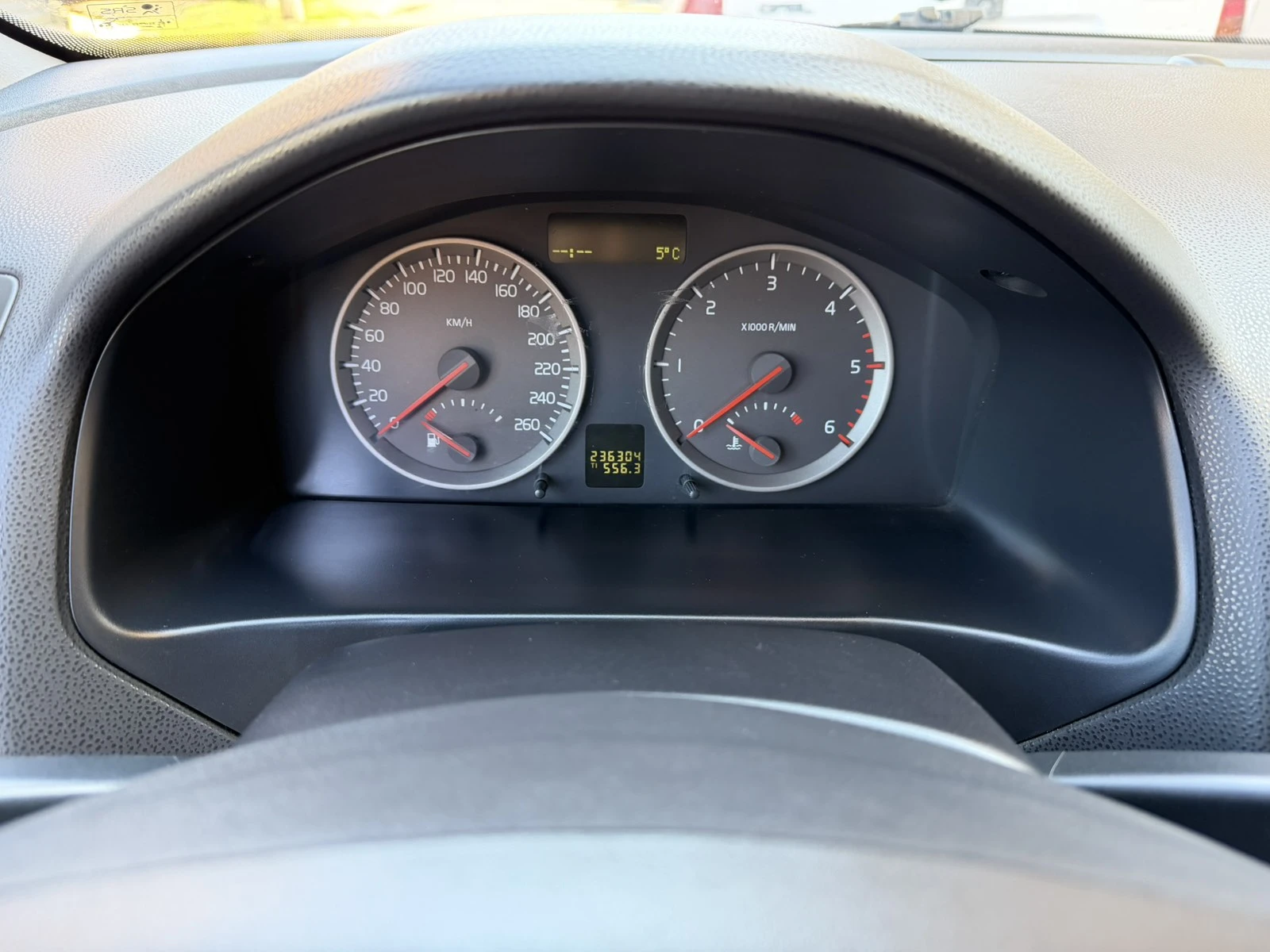 Volvo S40 2.0 diesel, снимка 12 - Автомобили и джипове - 52594589