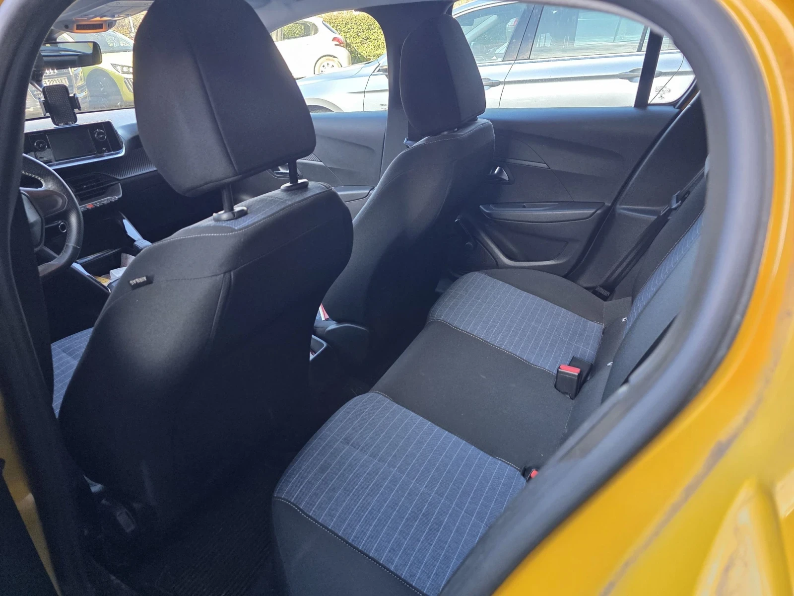 Peugeot 208 | Mobile.bg   7