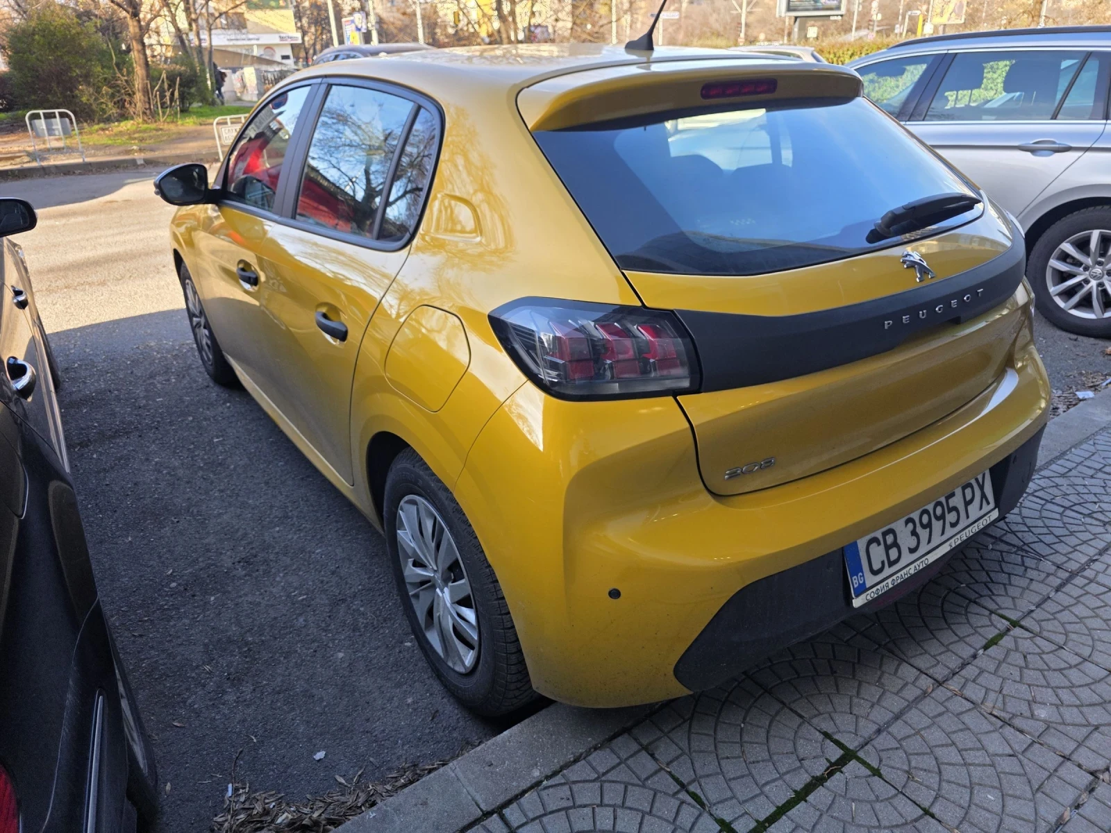 Peugeot 208 | Mobile.bg   4