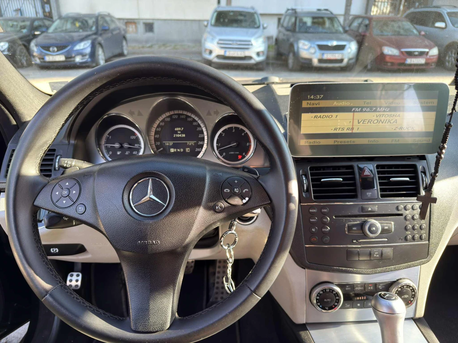 Mercedes-Benz C 320  - изображение 5