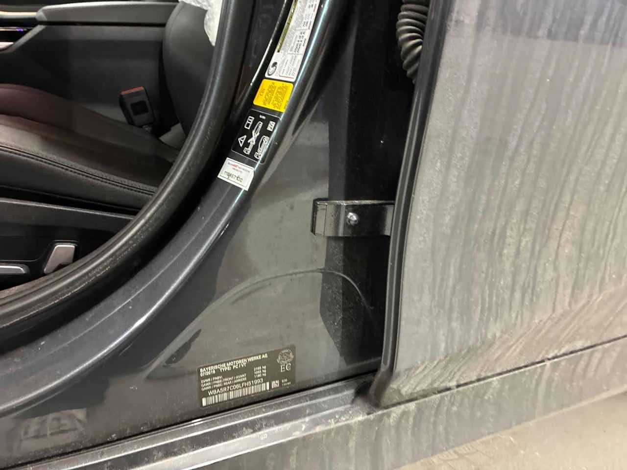 BMW 330 * xDrive * 360КАМЕРИ* ШИБИДАХ* ПОДГРЕВИ*  - изображение 10