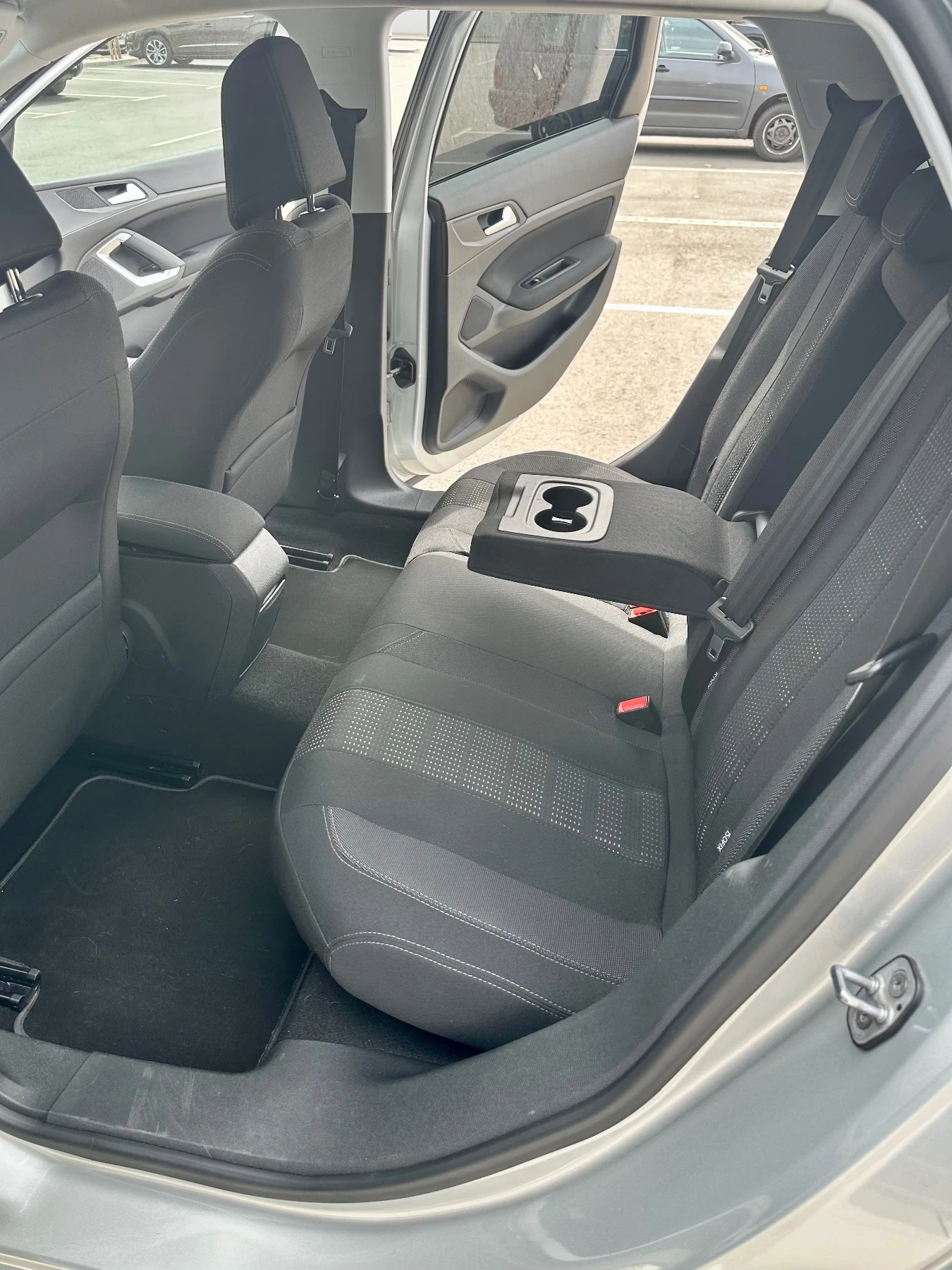 Peugeot 308 SW/2.0BlueHDI/EAT6/Allure/T9 | Mobile.bg � ����������� 8