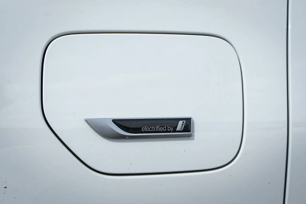 BMW 330   330e xDrive Plug-In Hybrid | Mobile.bg � ����������� 7