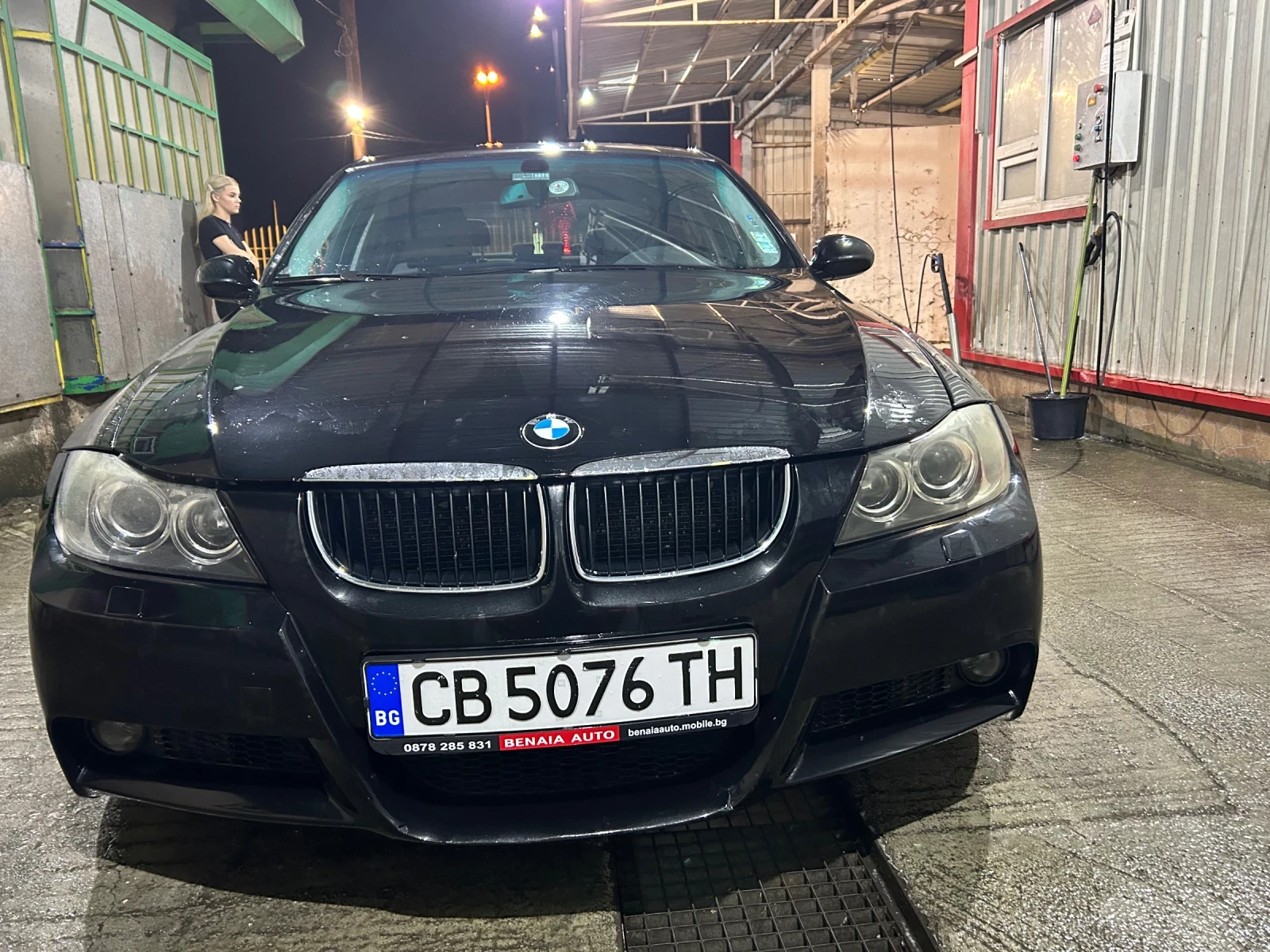 BMW 320, снимка 11 - Автомобили и джипове - 54363059