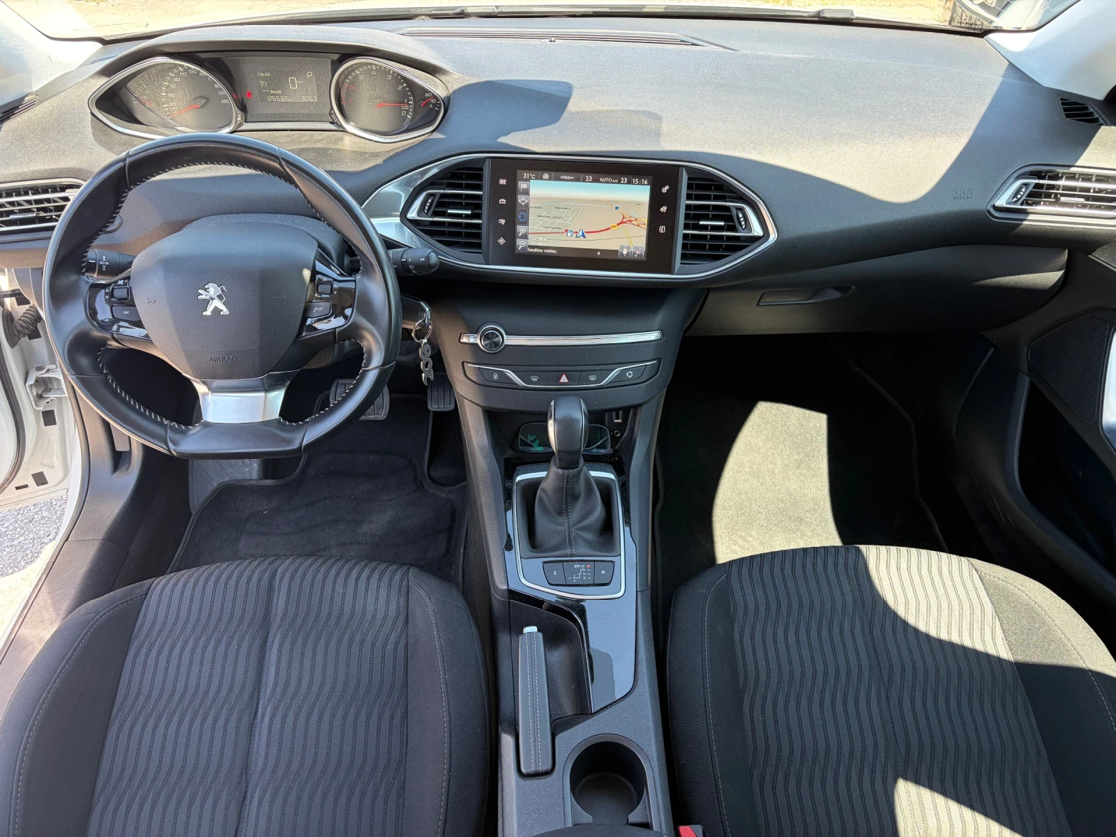 Peugeot 308 Automatic , снимка 9 - Автомобили и джипове - 55544518