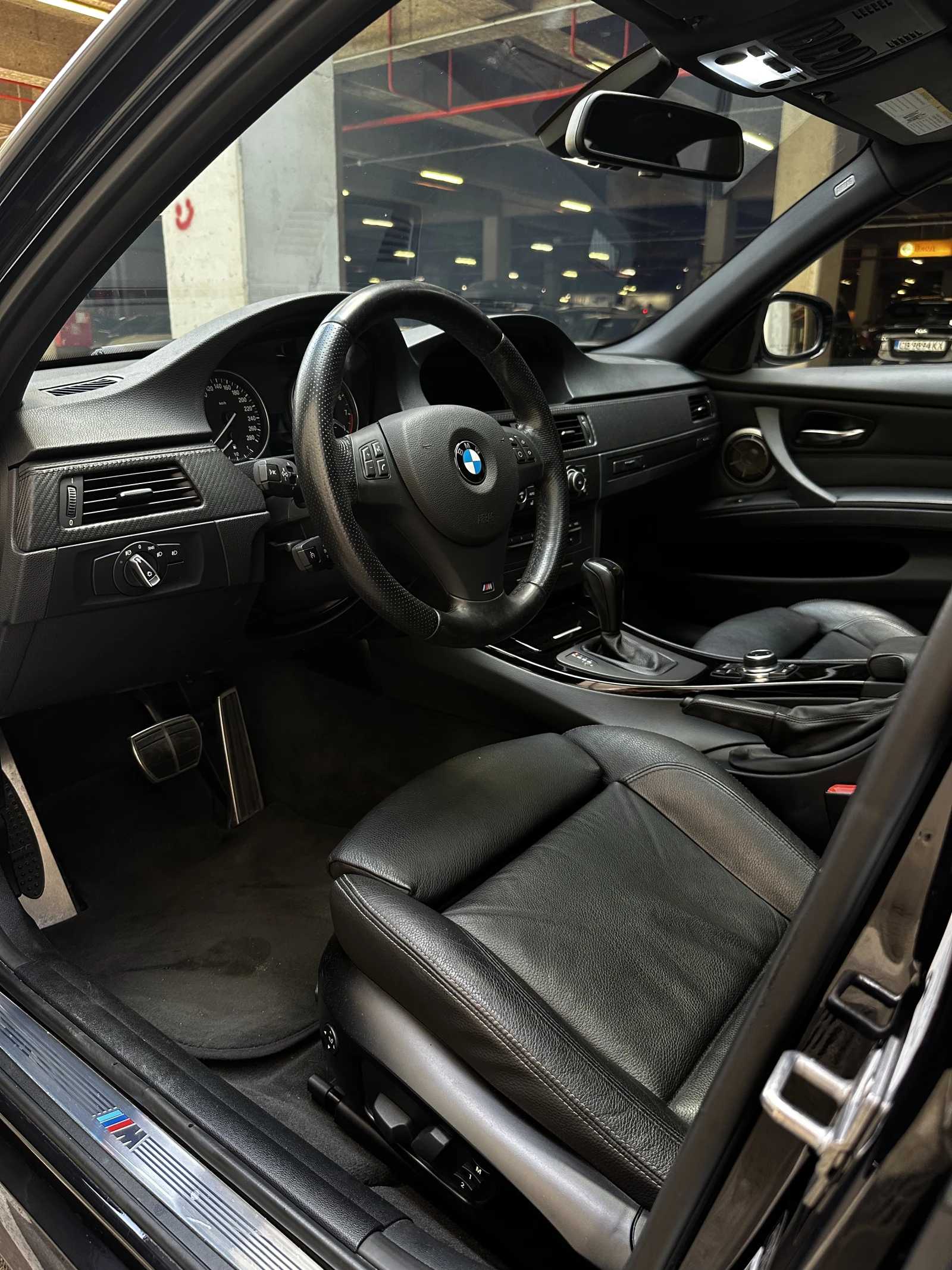 BMW 335 Individual Special Edition, снимка 5 - Автомобили и джипове - 55986395