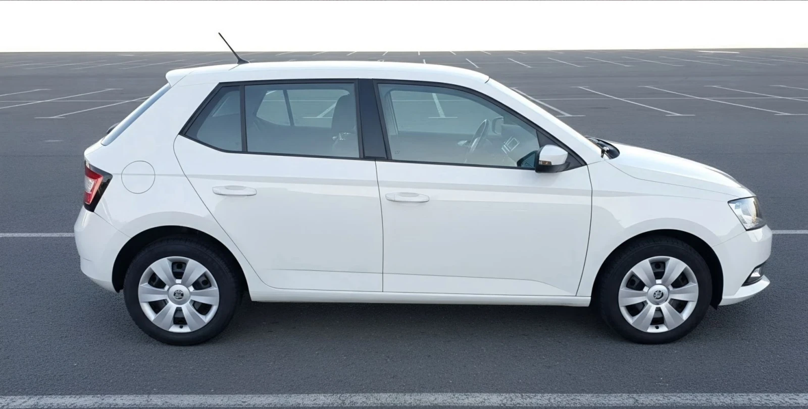 Skoda Fabia 1.0 Euro 6B, снимка 2 - Автомобили и джипове - 56410828