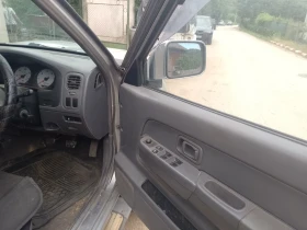 Nissan Navara - 8500 € / 16624.56 лв. - 58788229 2