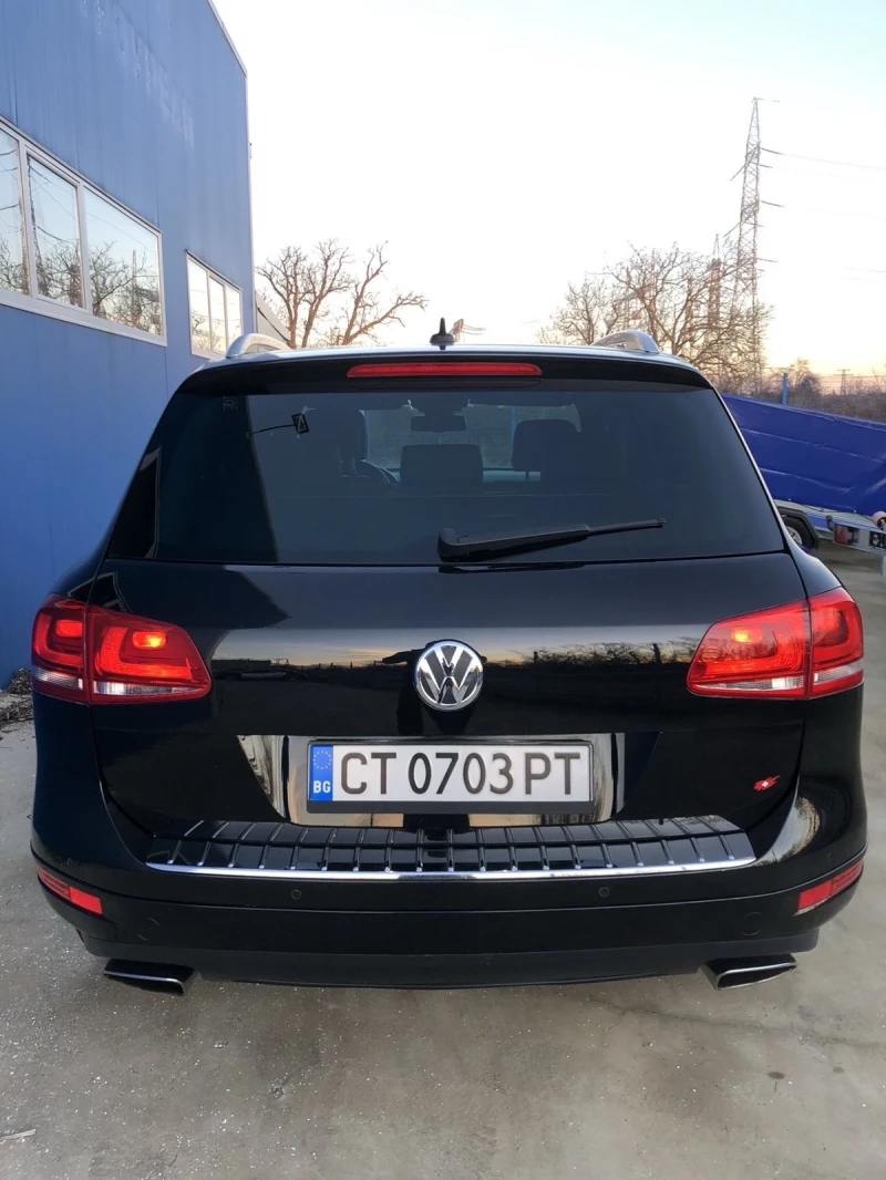 VW Touareg 3.0TD?/8speed/ПЕЧКА/FULL EKSTR?/TOP, снимка 8 - Автомобили и джипове - 52457703
