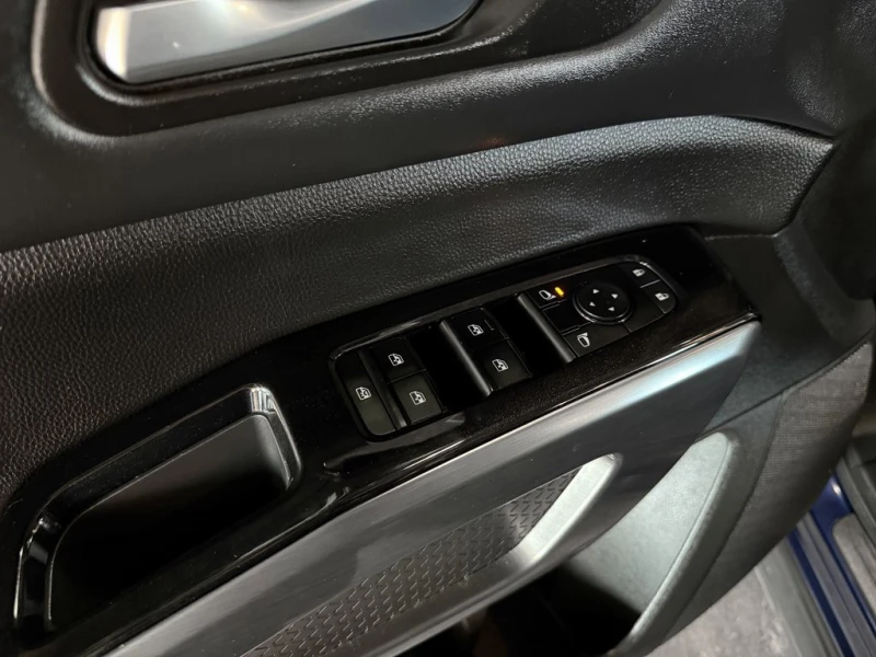 Nissan Pathfinder SL, снимка 14 - Автомобили и джипове - 53111449