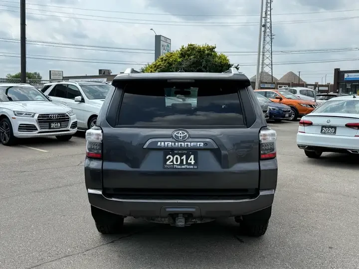 Toyota 4runner SR5* 1 собственик* Като нова* Кожа, снимка 5 - Автомобили и джипове - 55749890